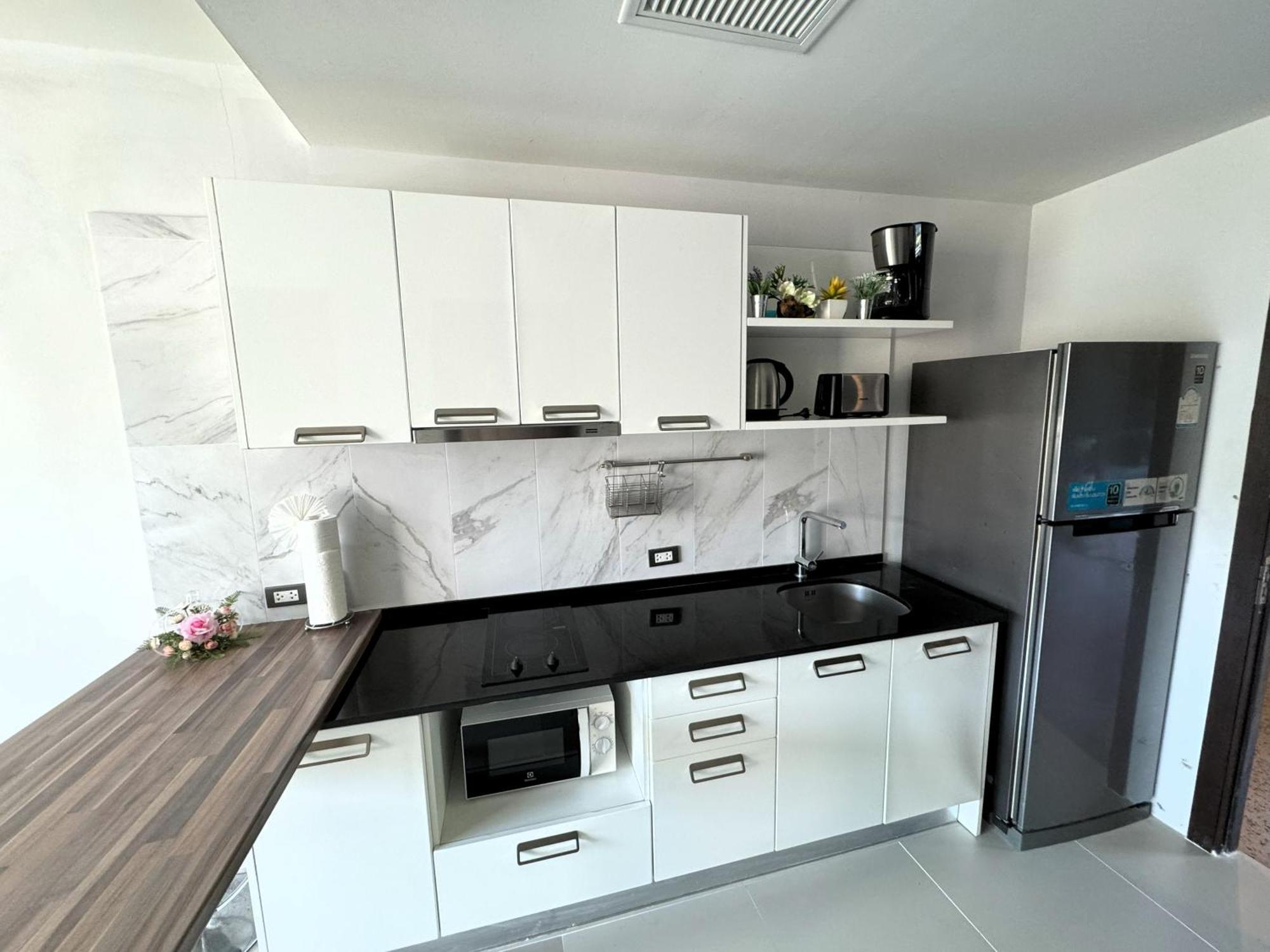 Private Apartment At Emerald Terrace Patong المظهر الخارجي الصورة